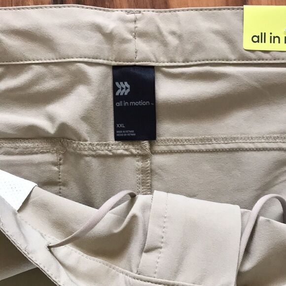 NEW All In Motion Mens Hybrid Shorts - Picture 2 of 4